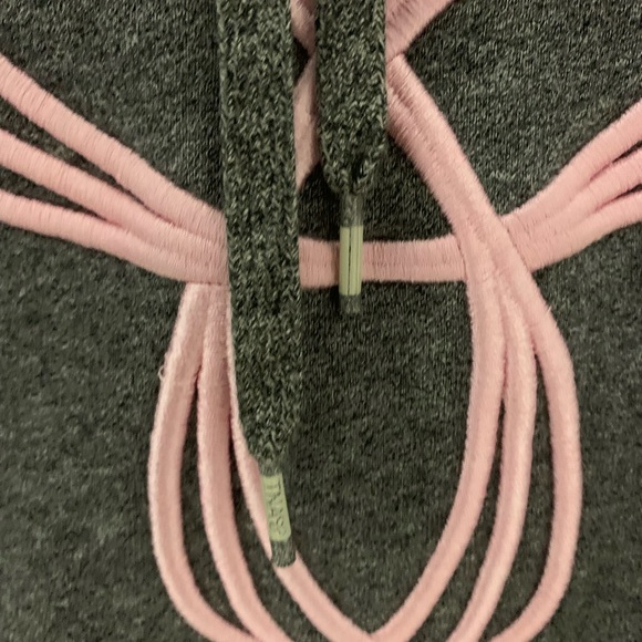 Women Aritzia medium grey hoodie - Picture 3 of 6